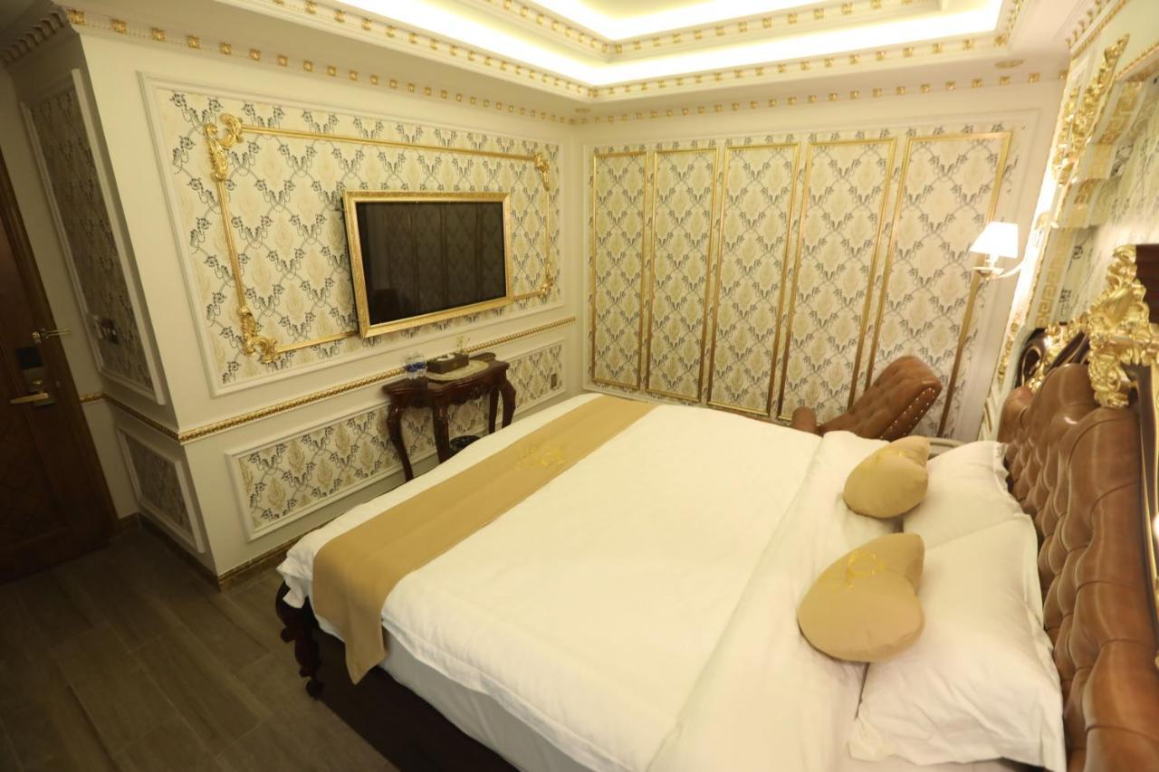 Khách sạn tình yêu Rosa
