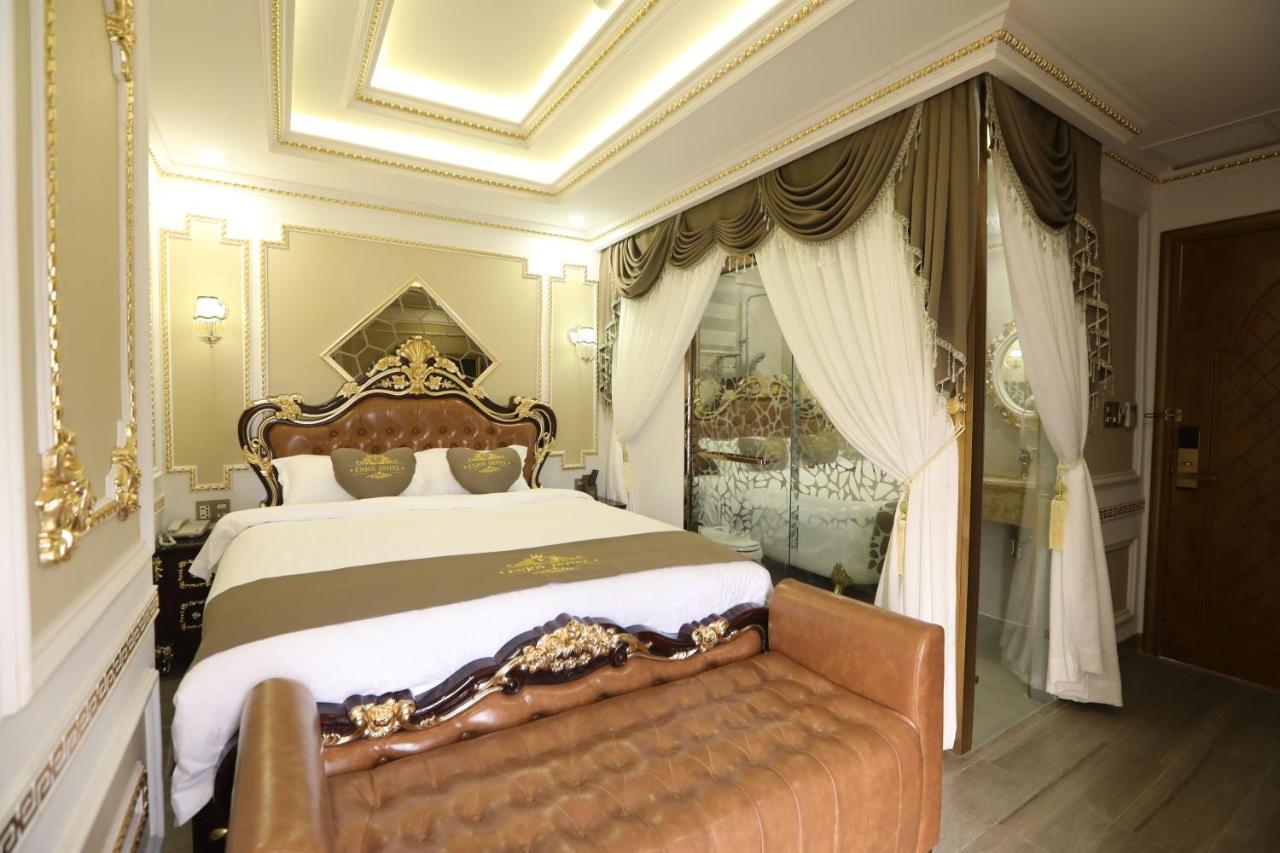 Rosa Khách sạn tình yêu TP. Hồ Chí Minh